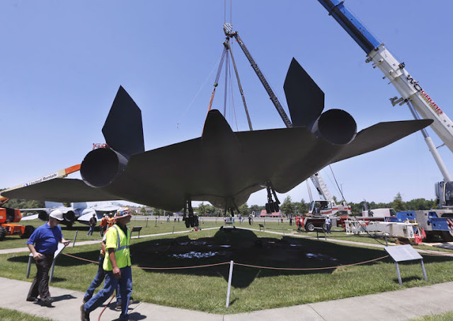 SR-71 Blackbird