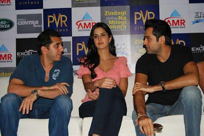 Katrina, Abhay, Farhan And Kalki Visited @ ZNMD promotion In Chandigarh