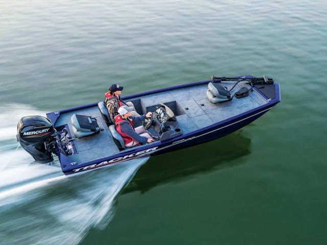 Tracker Pro 170 Fishing Boat