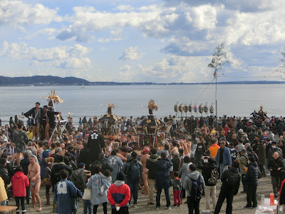  江の島：寒中神輿