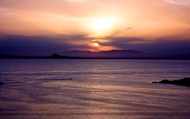 Paisajes de Atardeceres en Playas