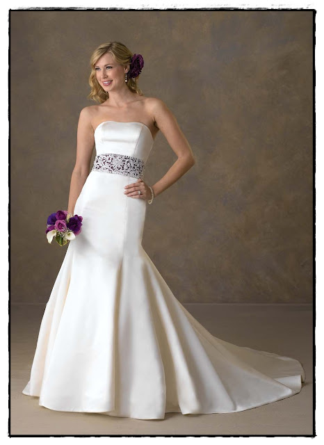 We have been highlighting gowns from our Bonny Classic Collection of wedding