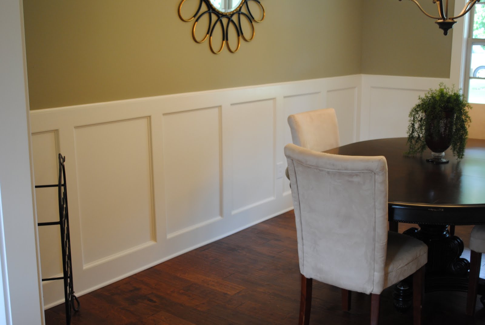 Dining Rooms With Chair Rail Paint Ideas | Rumah Minimalis