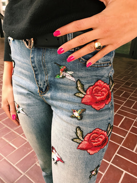 on sunday we wear jeans, fashion need, valentina rago, high waisted jeans, zaful, embroidered jeans, patches and stuff on it, patches jeans, leather jacket, emrboidered jeans