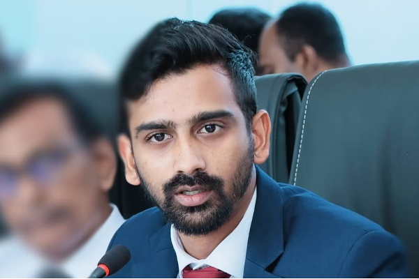 தொழிலாளர்களை கைது செய்யும் அதிகாரம் பொலிஸாருக்கு கிடையாது -   ஜீவன் தொண்டமான் 