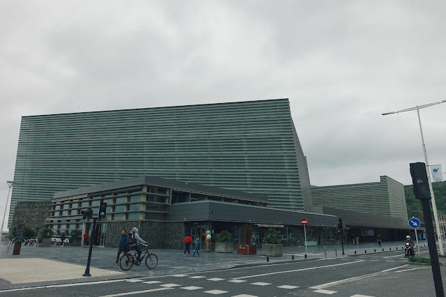 クルサール国際会議場・公会堂（Palacio de Congresos Kursaal）