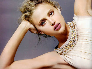 Free wallpapers without watermarks of Estella Warren at Fullwalls.blogspot.com