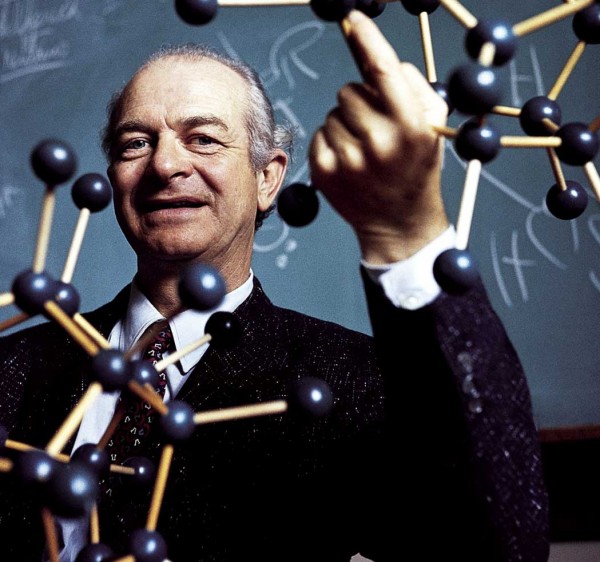 linus-pauling-vitamina-c