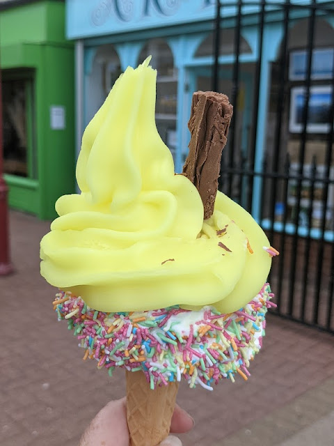 Lemon Top from Pacittos in Redcar