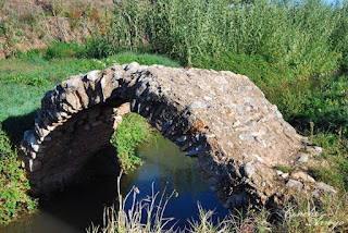 Puente romano, llamado del Asno porque servia principalmente para el pasa de este animal que se usaba en el transporte de los productos del campo.