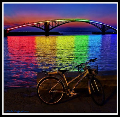 Puente Arco Iris Taiwan • Nuestro Mundo