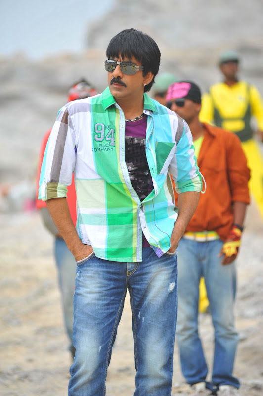 Ravi Teja  Deeksha  Nippu Movie Latest Photo Gallery event pictures