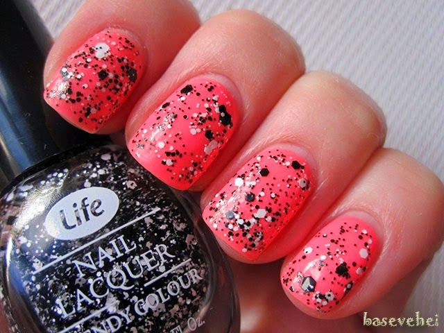 http://baseveheinails.blogspot.com/2014/06/life-nail-lacquer-trendy-colour-nr-21.html