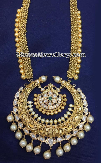 Gold Swirls Haram and Nakshi Pachi Pendant