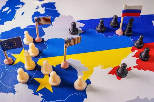 Διαμαρτυρία για τη στάση του πολιτικού συστήματος και των ΜΜΕ στο Ουκρανικό