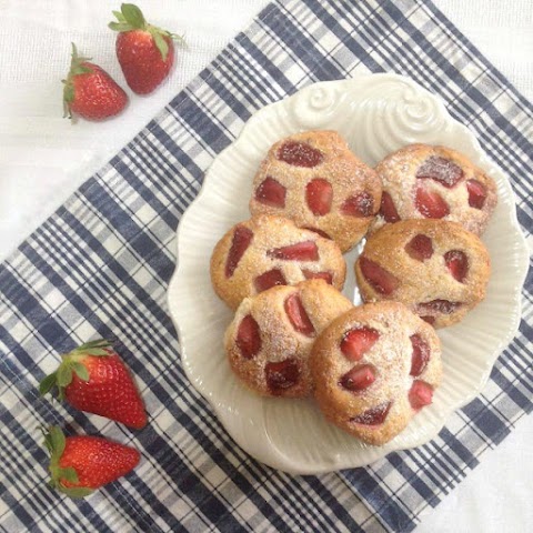 BISCOTTI MORBIDI ALLE FRAGOLE 