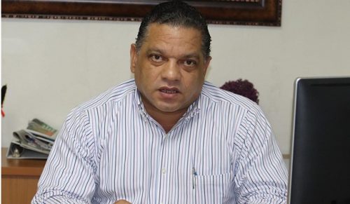 Dirigente Choferes Mario Diaz afirma fue amenazado por trulla de haitianos y teme por su vida