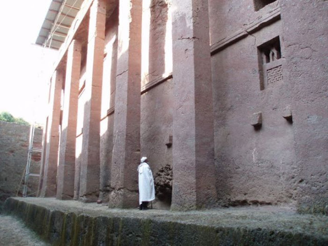 Iglesias talladas en la roca Lalibela, Etiopía