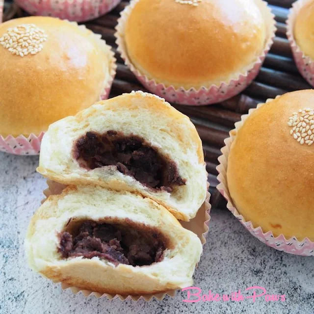 Anpan (Japanese Red Bean Buns)