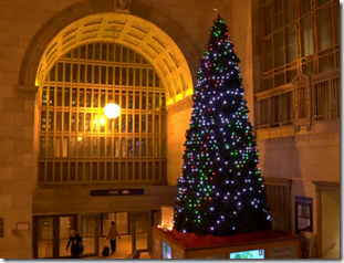 Christmas Spirit Tree CU