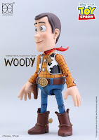 Hybrid Metal Figuration Series Woody de "Toy Story" - Herocross