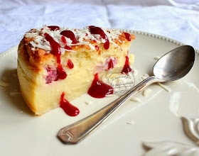 Gâteau magique framboise noix de coco