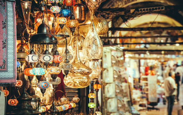 المصابيح التركية التقليدية من أجمل الهدايا التذكارية
