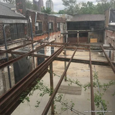 exterior courtyard at 400 West Rich artist collective in Columbus, Ohio