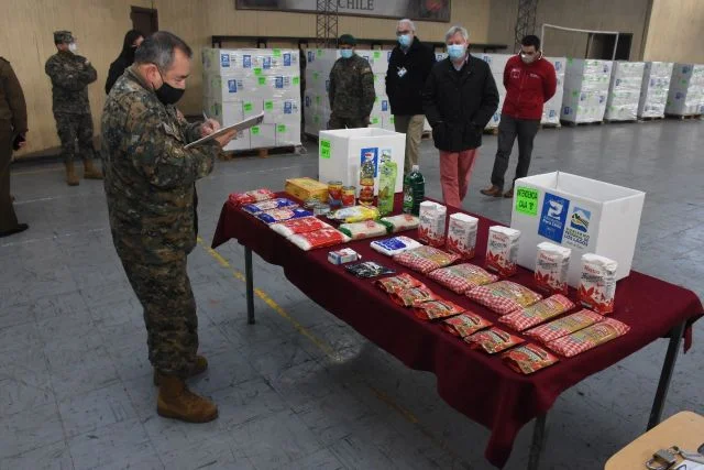 Autoridades visitaron centro de acopio de distribución de cajas de alimentos