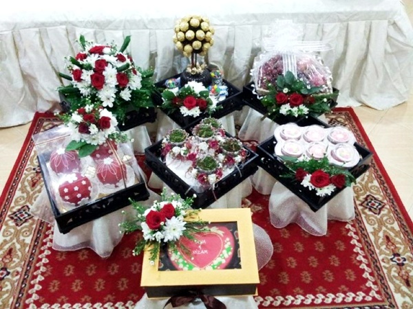 Arahchocolate and Bakery: KEK HANTARAN TEMARI