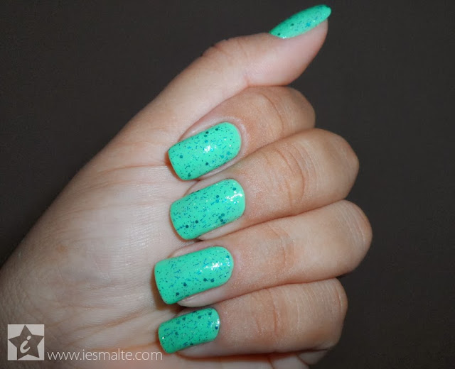 Esmalte Vibe + Esmalte Charming