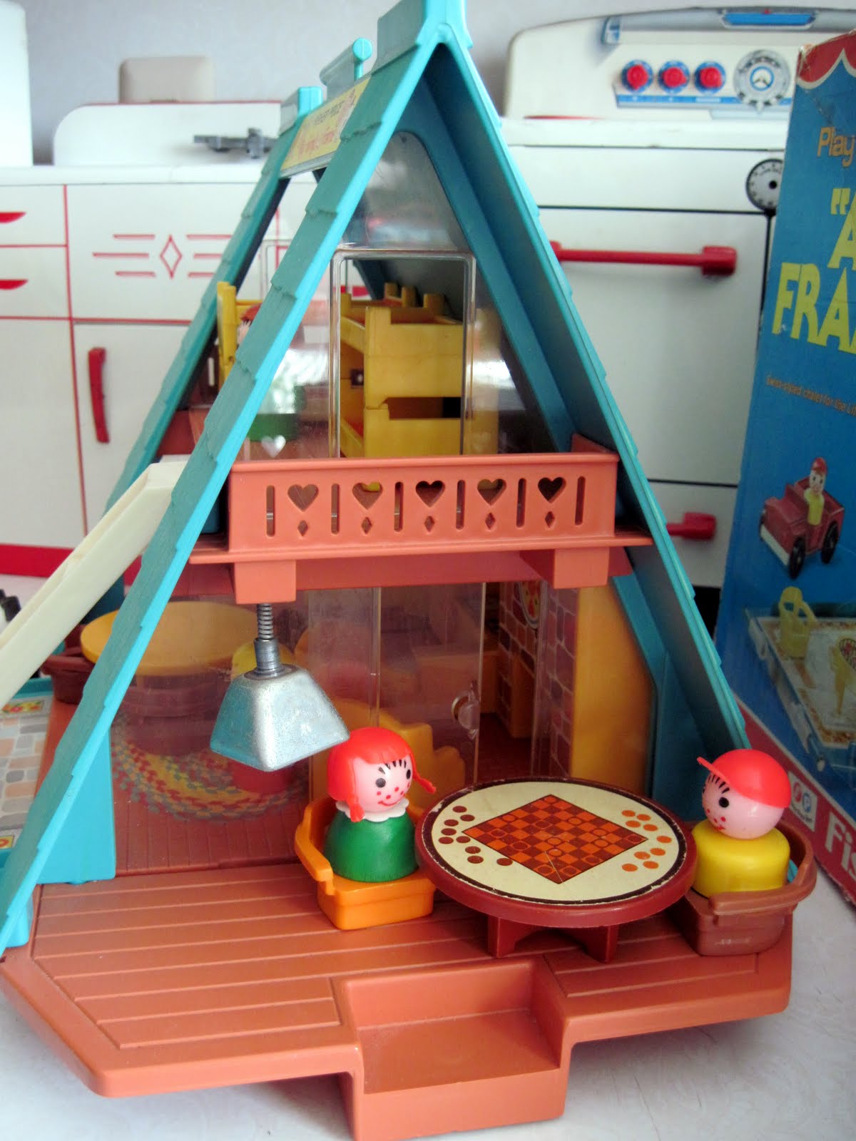 Tracy's Toys (and Some Other Stuff): Fisher Price Play Family A Frame House