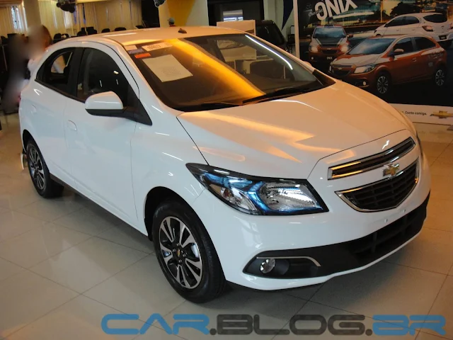 carro Chevrolet Onix