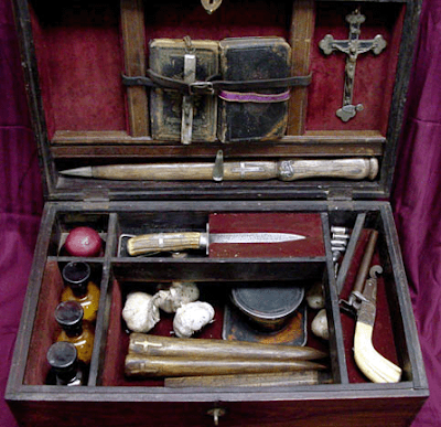 Vampire Killing Kit Seen On www.coolpicturegallery.net