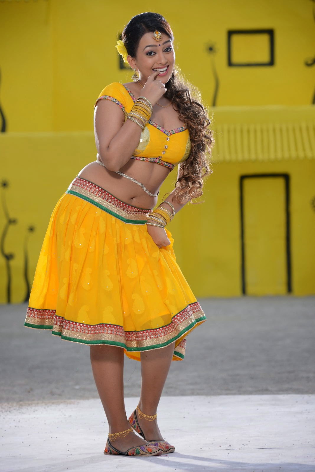 Ester Noronha Photos from Bheemvaram Bullodu-thumbnail-1