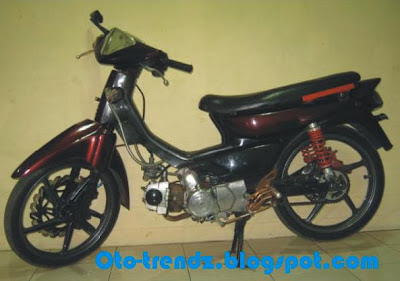 modifikasi motor grand, motor grand modif, modifikasi motor grand, honda gambar honda astrea grand 1991 yang telah di modif  modifikasi honda grand ala super moto astrea grand modif