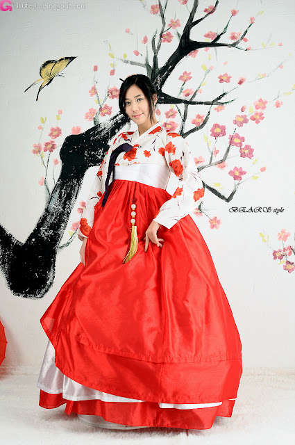 4 Kim Ha Yul in Hanbok-very cute asian girl-girlcute4u.blogspot.com