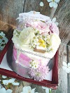 Enggagement Fresh Flower Cake
