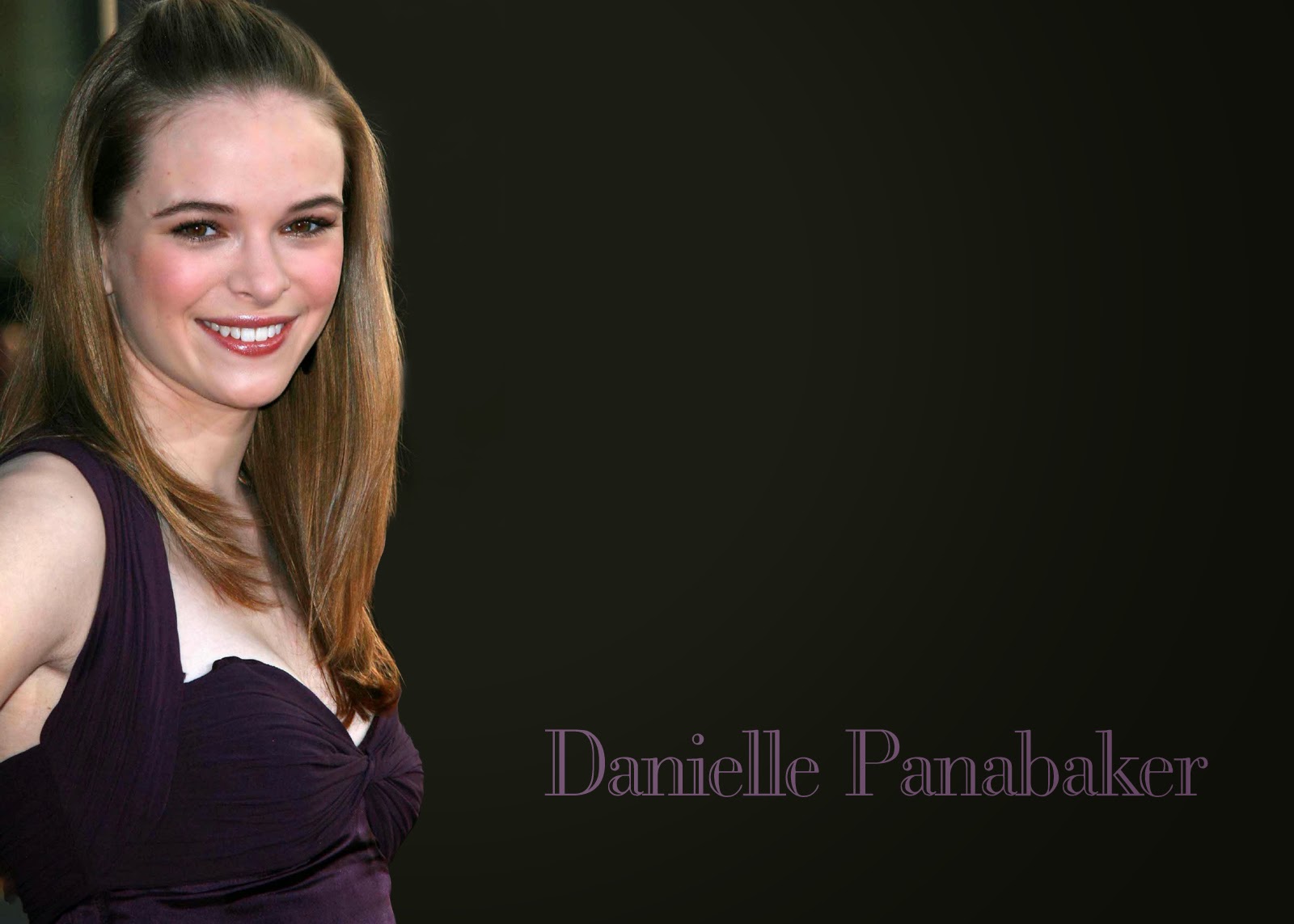 Danielle Panabaker desktop Wallpapers