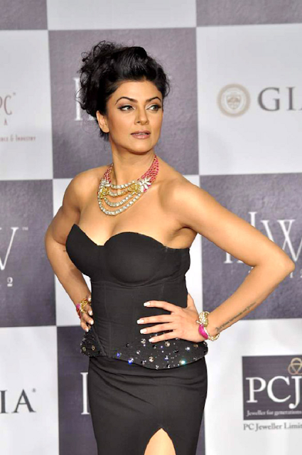 Most Popular Celebrities Sushmita Sen HD Wallpapers