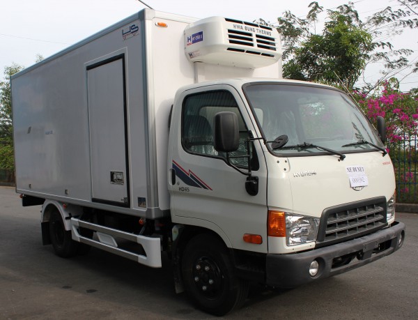 Hyundai 2,5 tấn thùng đông lạnh