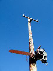 chain saw on pole