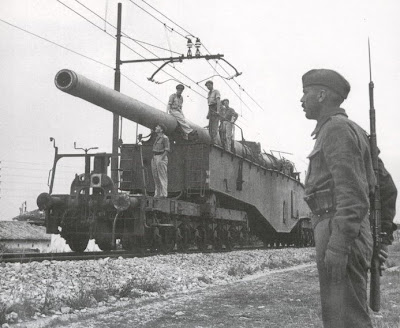 Cañón ferroviario Krupp K5 Leopold (Anzio Annie) railway gun Alemania Germany