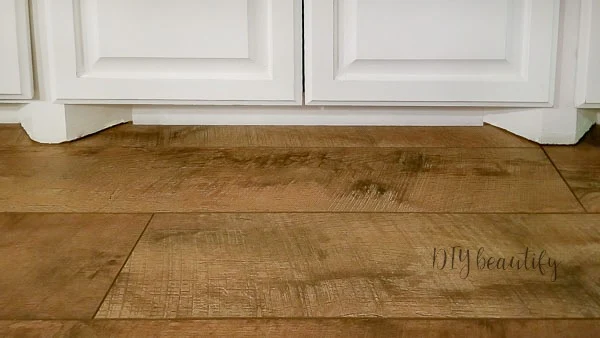 farmhouse laminate flooring