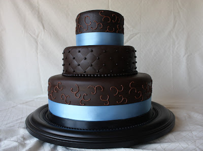 Chocolate Wedding Cake Pictures on Cakes By Jessicca  Dark Chocolate Fondant Wedding Cake