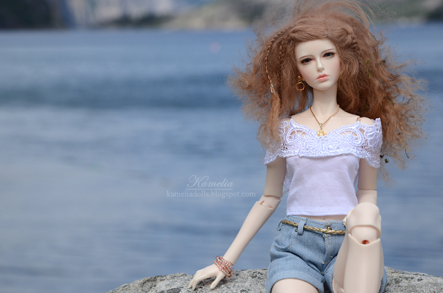 Denim shorts and white blouse for Raccoon Doll 1/4 bjd