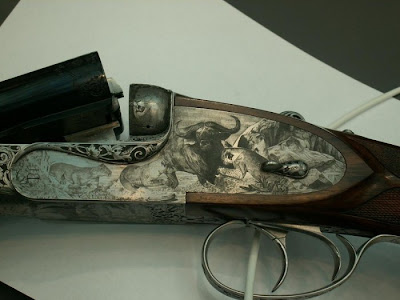 Etched Gun Stocks Seen On lolpicturegallery.blogspot.com