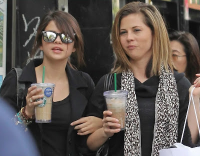 Selena Gomez and her mom Mandy had a great Mother's Day in Vancouver on May 