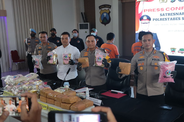 Luar Biasa Polrestabes Surabaya Berhasil Amankan Sindikat Sabu Jawa Sumatera Sita 40,8 kg Sabu