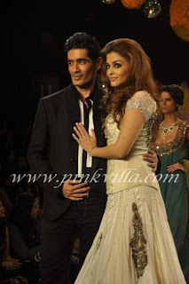 Aishwarya Rai Bachchan Ramp Walk at HDIL India Couture Week2